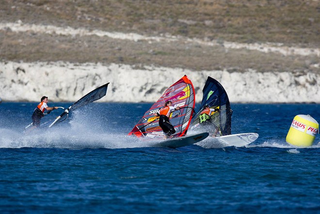 Bjorn and Josh at the mark - PWA Pegasus Airlines World Cup 2012 ©  John Carter / PWA http://www.pwaworldtour.com